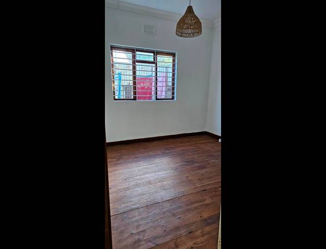2 BEDROOM PROPERTY TO RENT IN WYNBERG